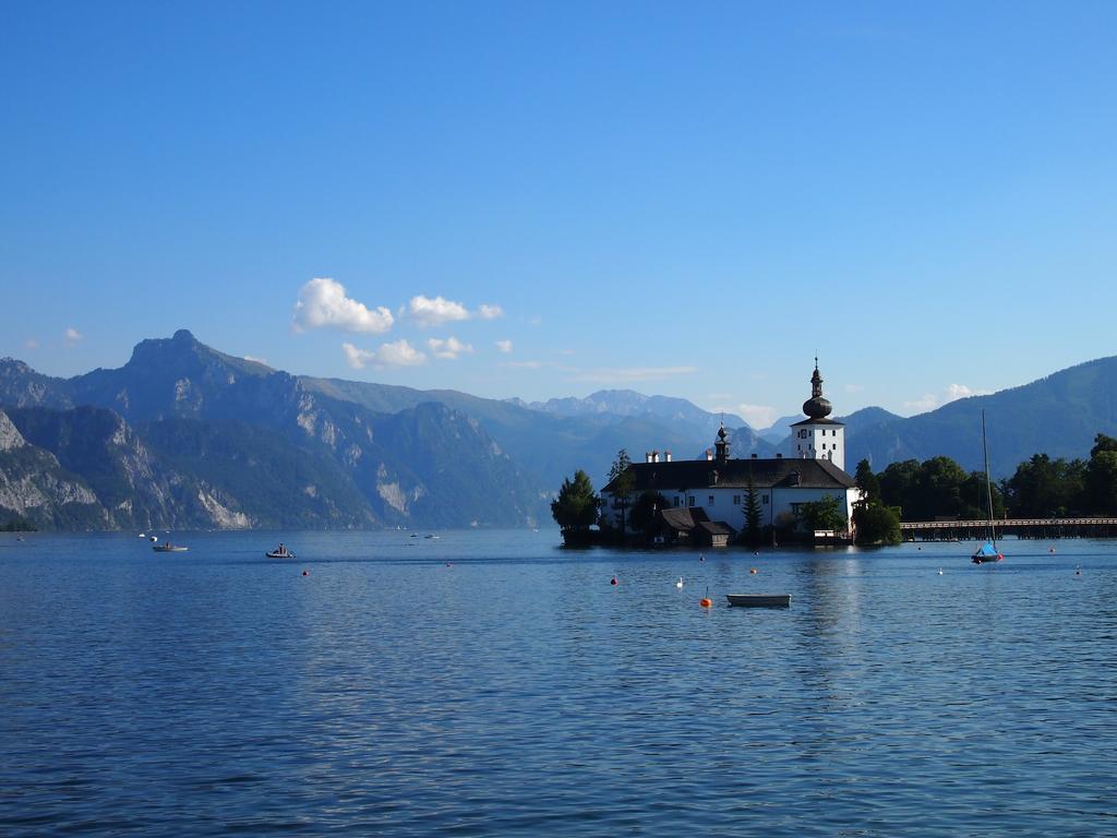 Apartment Schlosspark Am Traunsee Altmünster Quarto foto